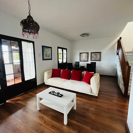 Casa Lola *